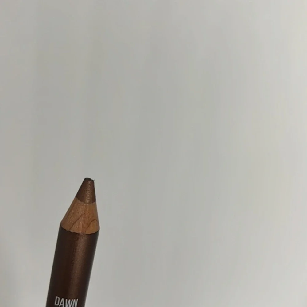 MAKE-UP BUNDLE NAME BRANDS